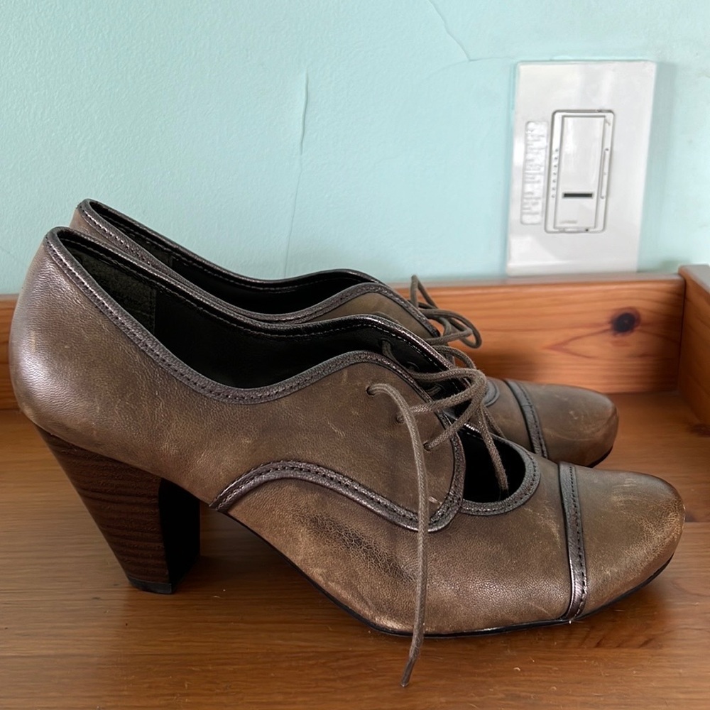 leather laced booties. Dark olive green size 8-1/2 M, 3in heel